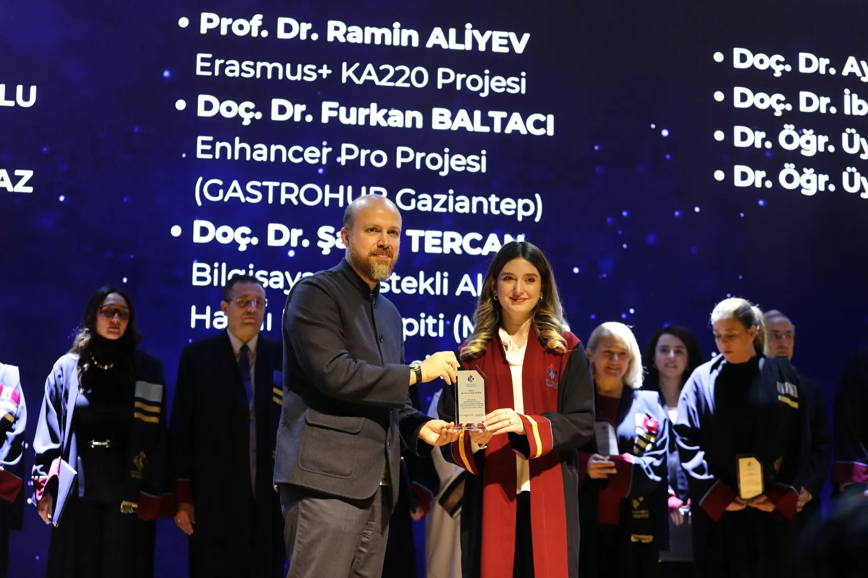 Bilal Erdoğan'dan Gaziantep'te gençlere çağrı: Sadece kendiniz için değil, dünya için üretin