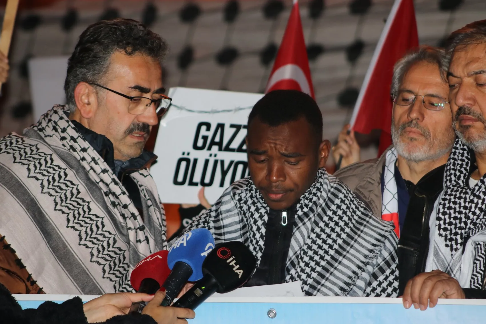 Kapadokya'nın semalarında sessiz çığlık: Balonlar Gazze için yükseldi
