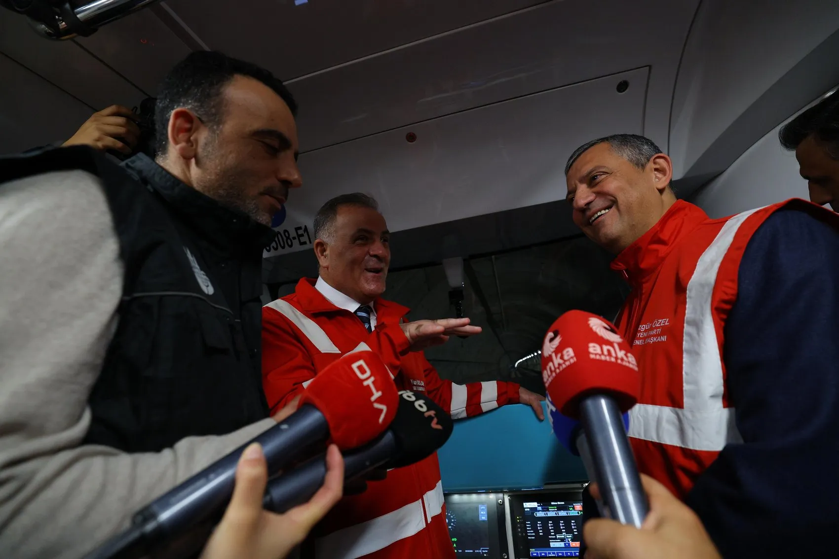 Metrolar sadece ray döşemek değildir: İstanbul'da sosyolojik bir barışın rayları döşeniyor