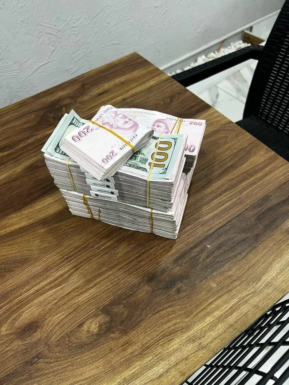 Adliyede rüşvet ağı: Milyonluk pazarlıklar ve görevden alınan yargı mensupları