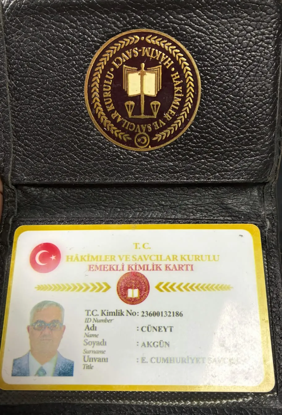 Sahte savcı kimliğiyle milyonluk vurgun: 10 yıl hapis cezasıyla aranıyormuş