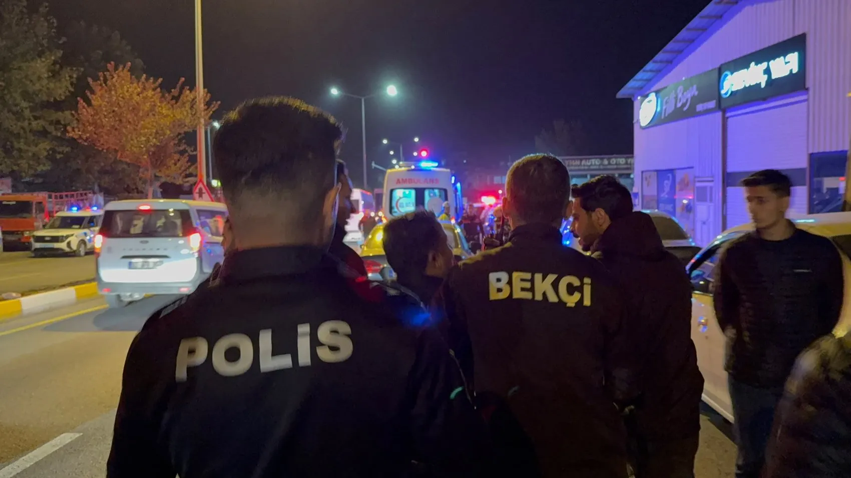 Yeşilyurt Mahallesi'nde husumet sokağa taştı: 4 yaralı