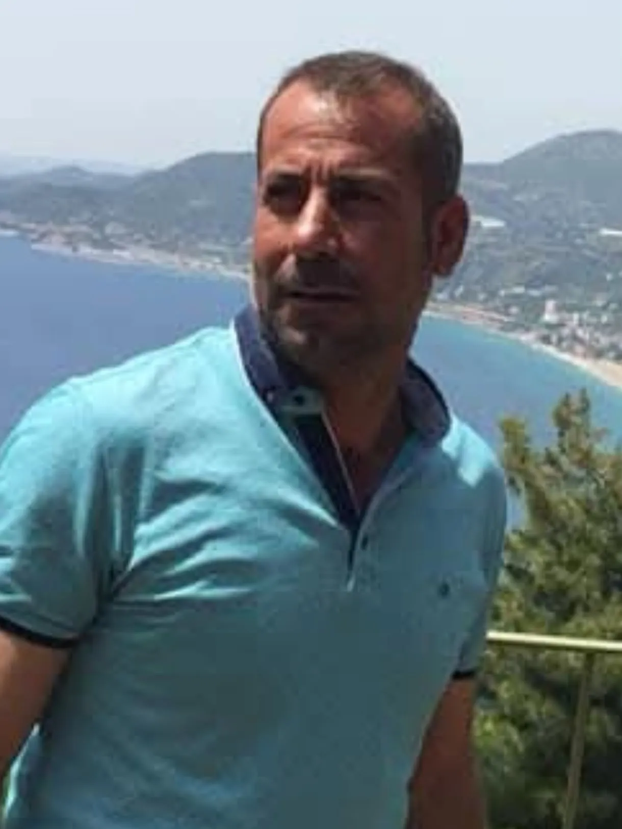 Bismil'de çatıdaki tamirat faciası: Yüksek gerilim hattı can aldı