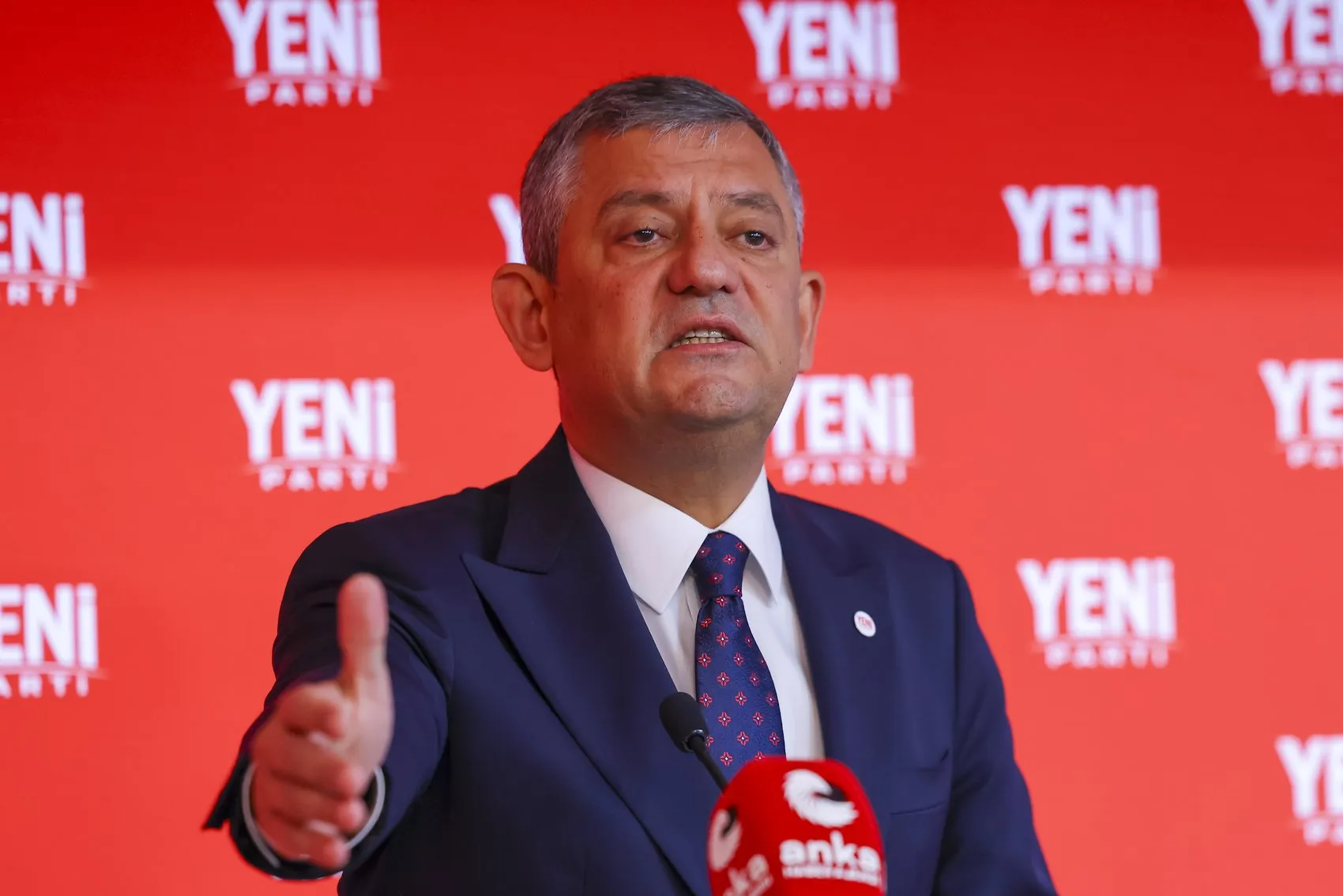 Özgür Özel'den 114 milyar dolarlık vurgun çıkışı: Mağdur artık 86 milyon