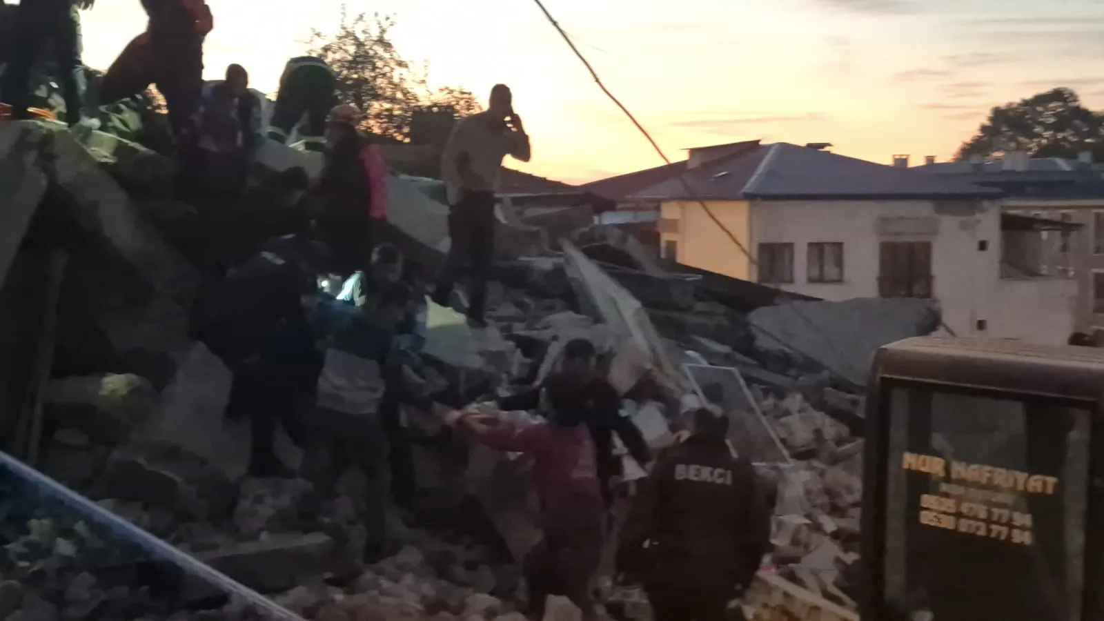 Zonguldak'ta korkutan çöküş: Bir can kaybı, bir yaralı