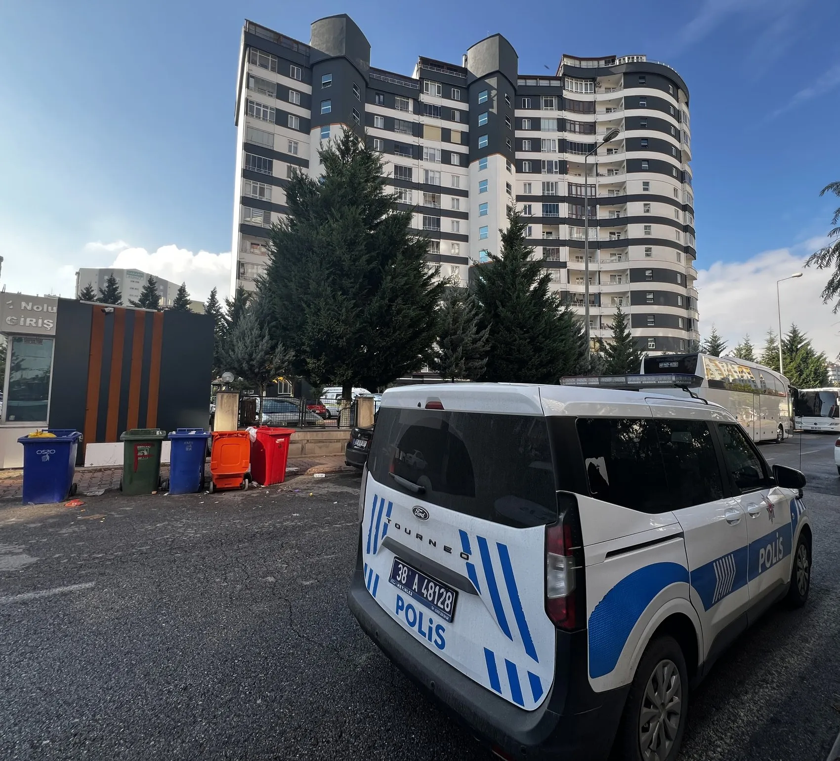 Kayseri'de apartman görevlisinin dairesinde kanlı hesaplaşma