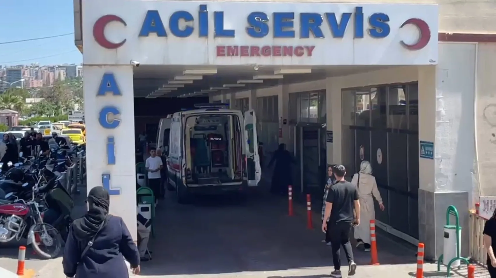 Düğün salonunda başlayan gerilim ölümle bitti: Genç öğretmen hayatını kaybetti