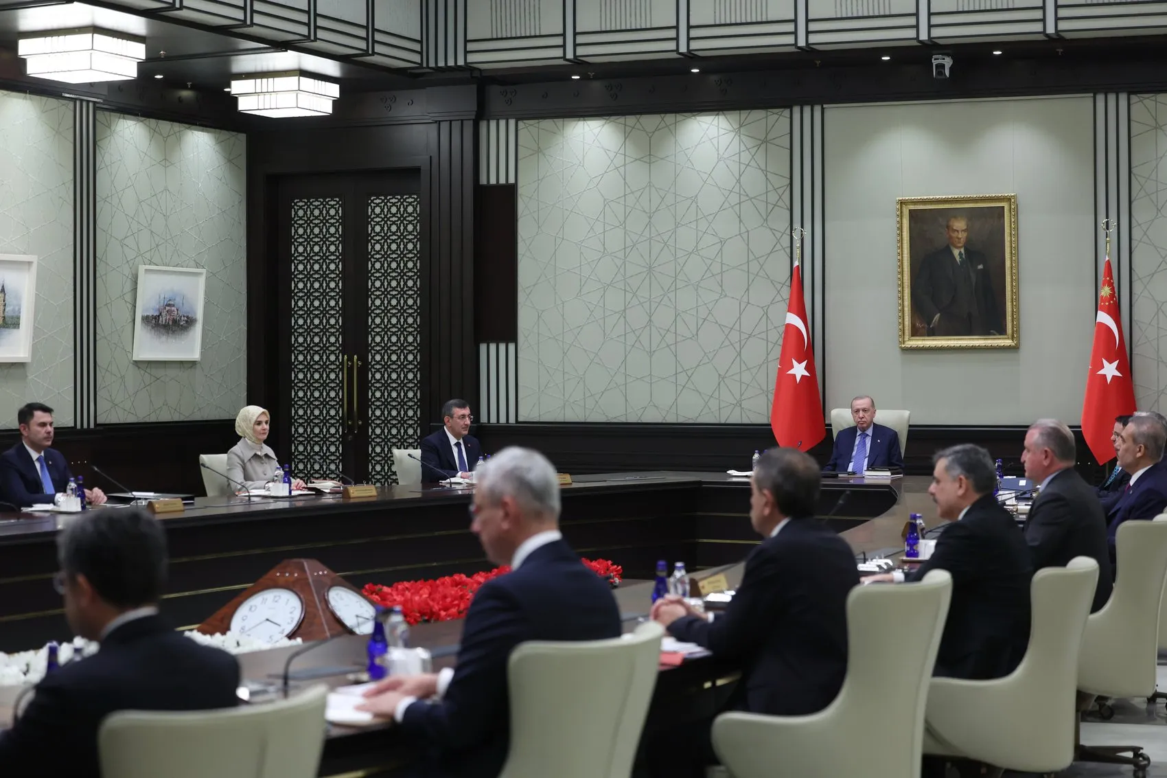 Külliye'de kritik zirve: Terörsüz Türkiye hedefi için yeni yol haritası masada