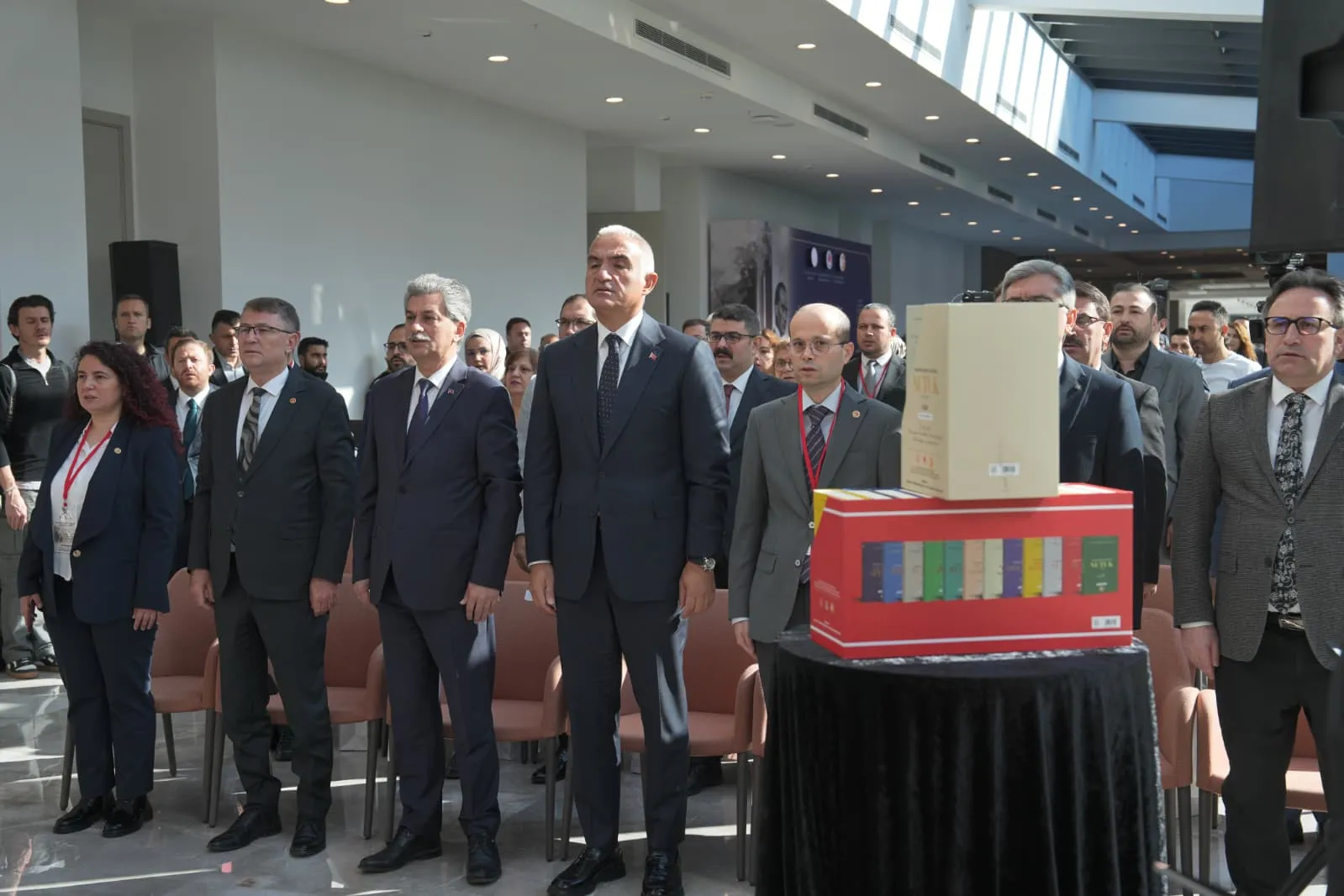 Atatürk'ün mirası dijital çağda yeniden hayat buluyor: Nutuk artık 8 dilde ve engelsiz erişimde