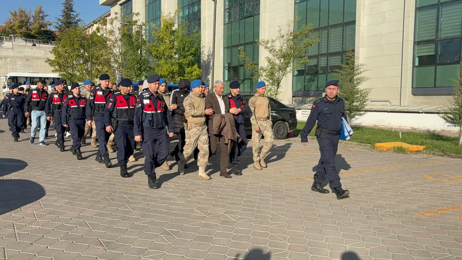 Yahşihan Belediyesi'nde ikinci dalga: Başkan vekili ve yardımcısı adliyeye getirildi