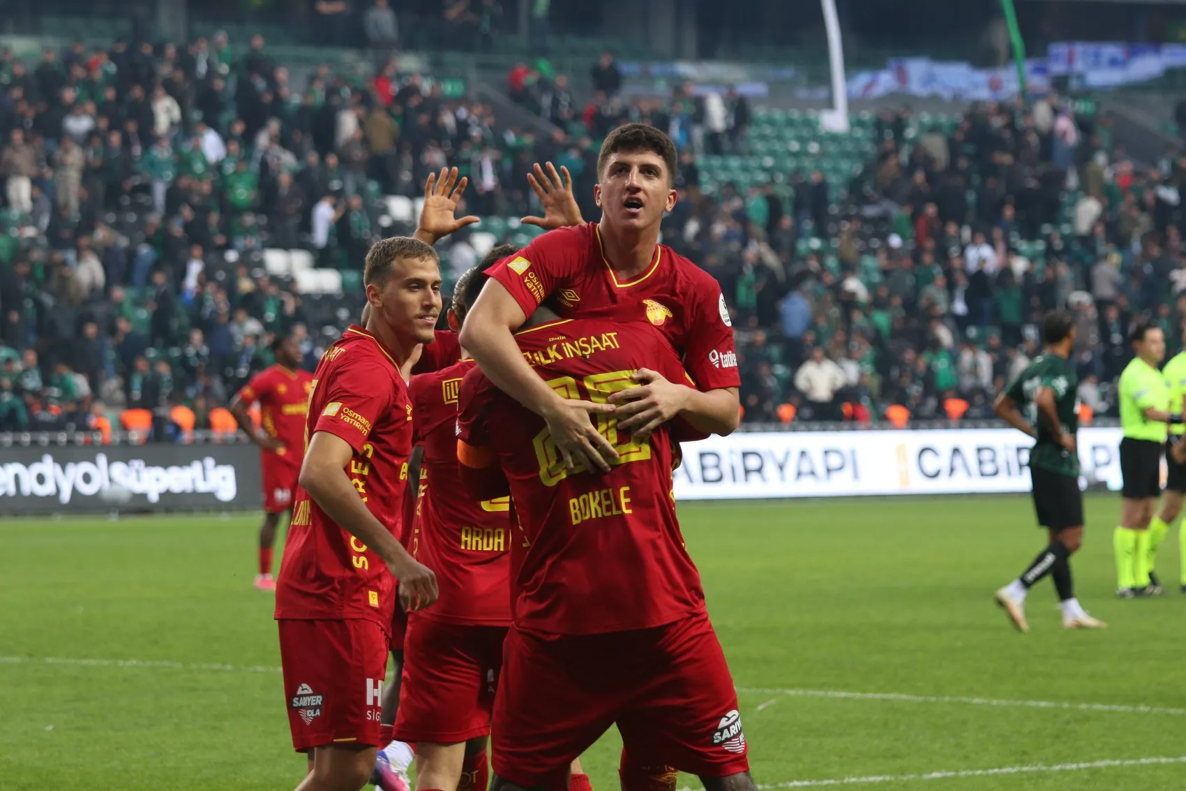 Kocaelispor'un evindeki yenilmezlik serisi Göztepe karşısında son buldu