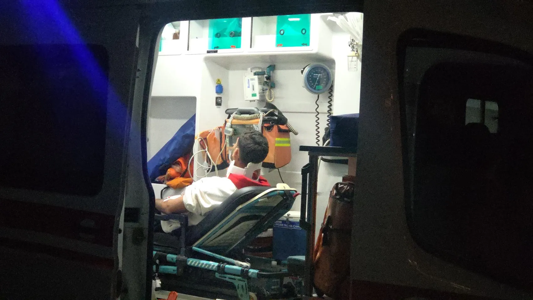 Bursa-Yalova yolunda sabah dehşeti: Otomobil takla attı, üç kişi hastanelik oldu