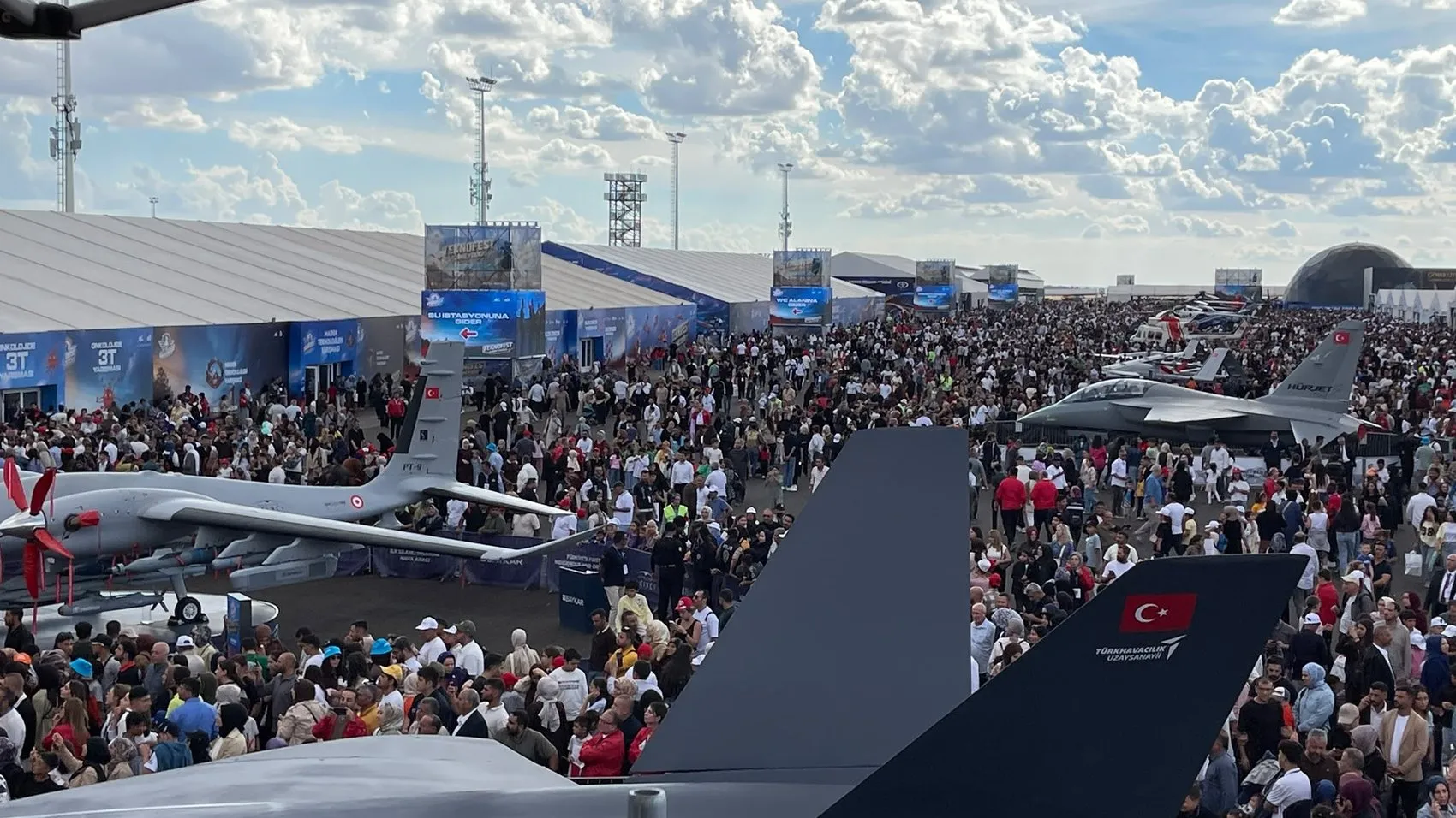 Peygamberler Şehri Şanlıurfa'da TEKNOFEST Rüzgarı: Gençler Türkiye Yüzyılı'nın Mimarı Olacak