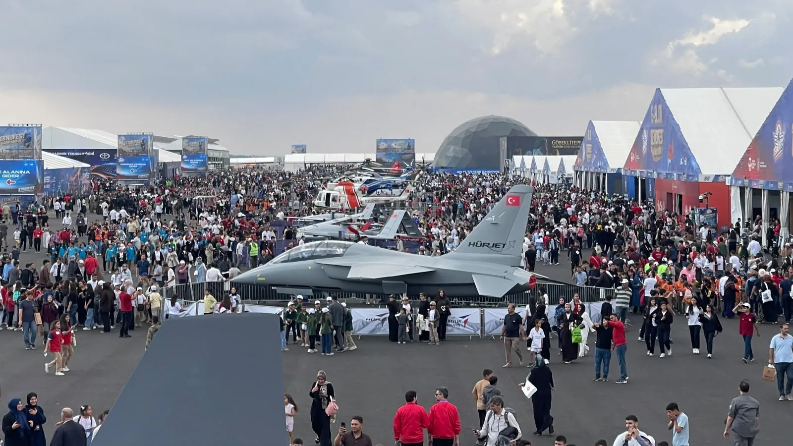 Şanlıurfa'da TEKNOFEST Coşkusu: Yağmur Dinlemedi, Binler Akın Etti