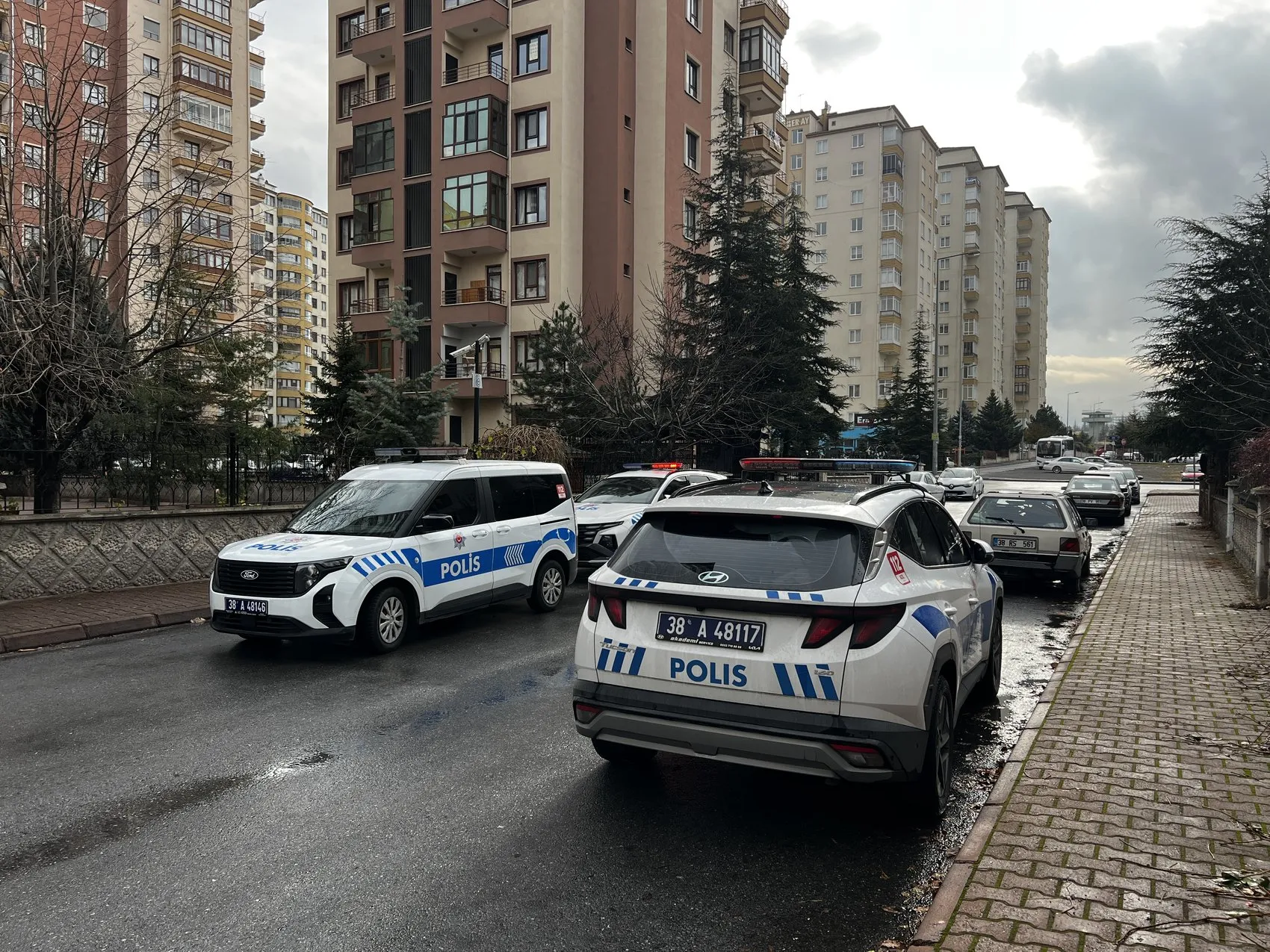 Emekli başçavuşun dehşet saçtığı o gün: Kapısını bile açamadığı eşini öldürmek için gittiği binada masum bir kadını hayattan kopardı