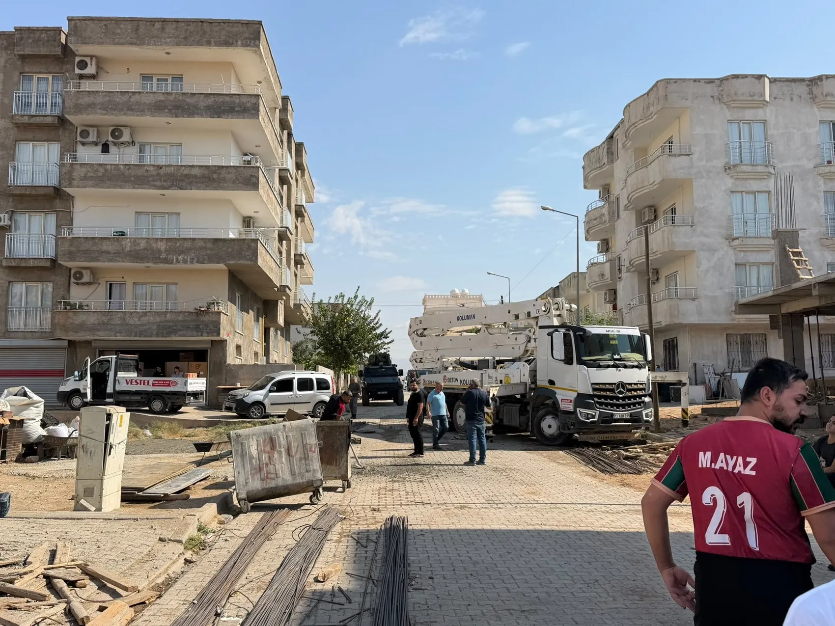 Cizre'de inşaat faciası: Beton dökümü sırasında çökme yaşandı