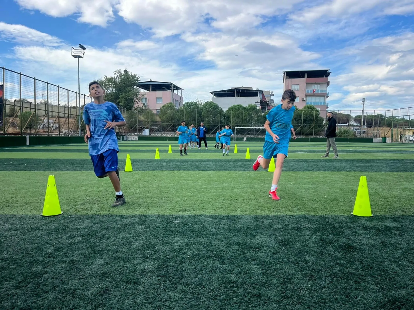 Gültepe'nin çocukları sokaktan sahaya: Bir mahallenin kaderini değiştiren futbol tutkusu