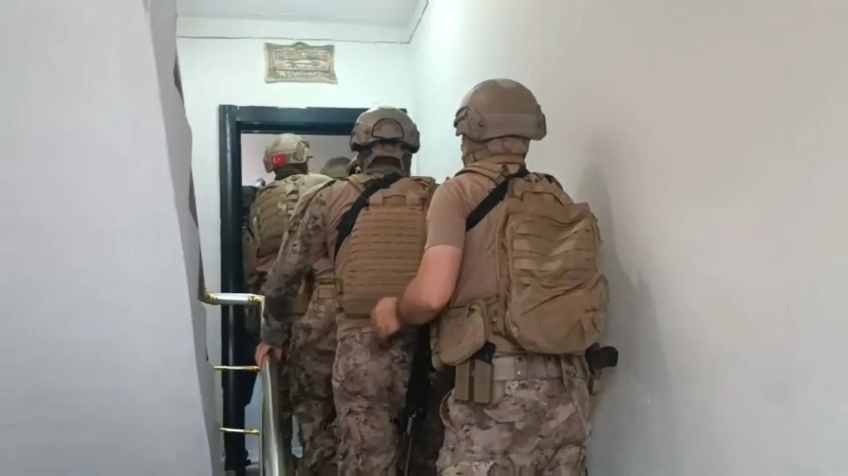 Sakarya'da tefecilik ağına emniyetten ağır darbe: Milyonluk senetler ele geçirildi