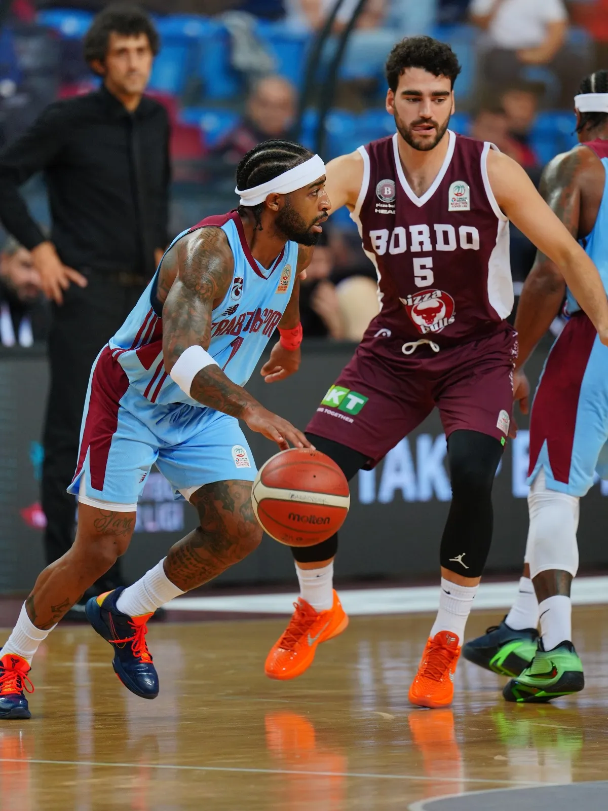 Hayri Gür'de nefes kesen final: Trabzonspor son saniyelerde güldü