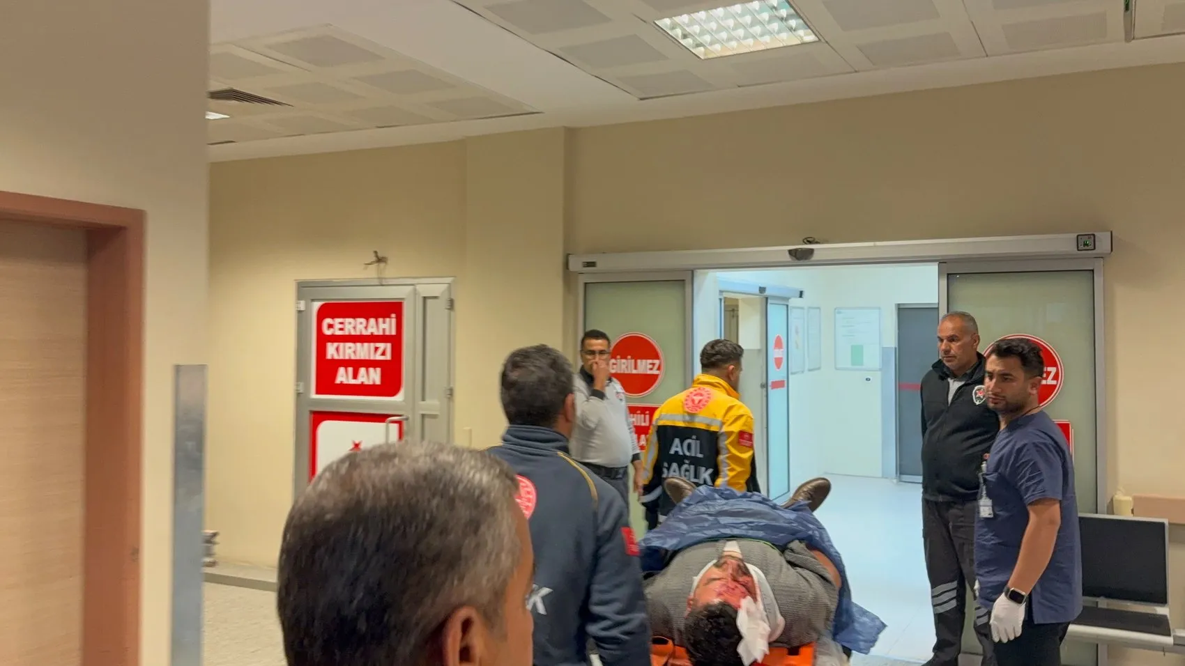 Adıyaman yolunda acı bilanço: Elma yüklü kamyonet ile traktör çarpıştı