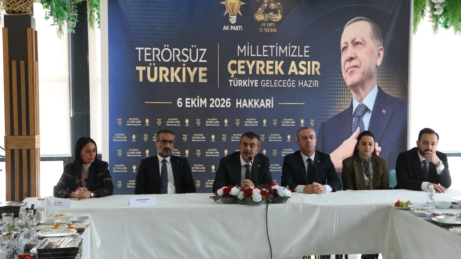 Bakan Tekin'den Hakkari'de tarihi çağrı: Bu kez başarısızlık lüksümüz yok