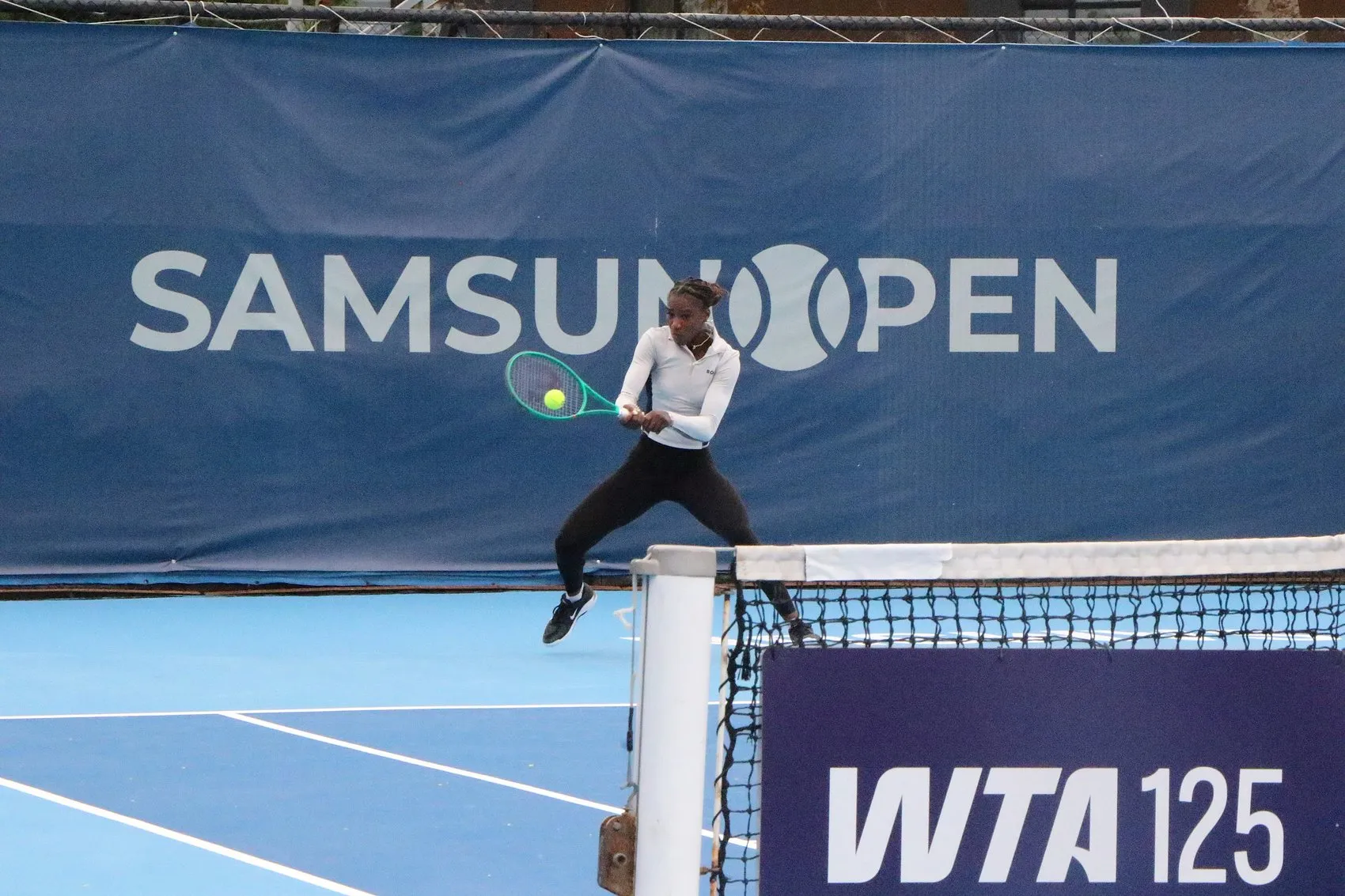 Samsun'da Tenis Rüzgarı: Milli Raketler Kortta Fırtına Gibi Esti