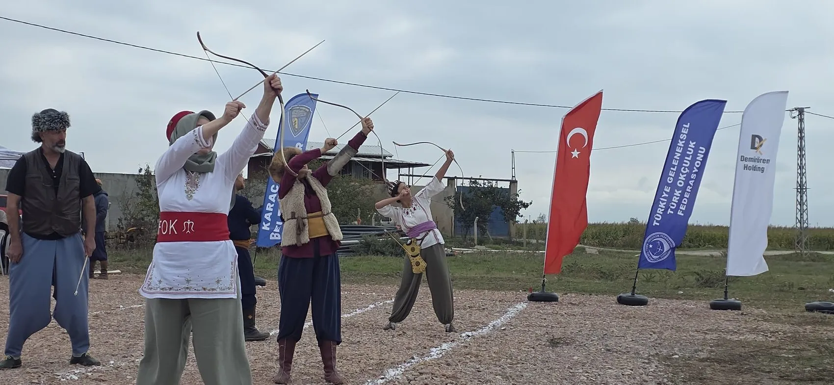 Karacabey'de Oklar Hedefi 12'den Vurmak İçin Havalandı: 204 Sporcu Şampiyonluk İçin Ter Döküyor