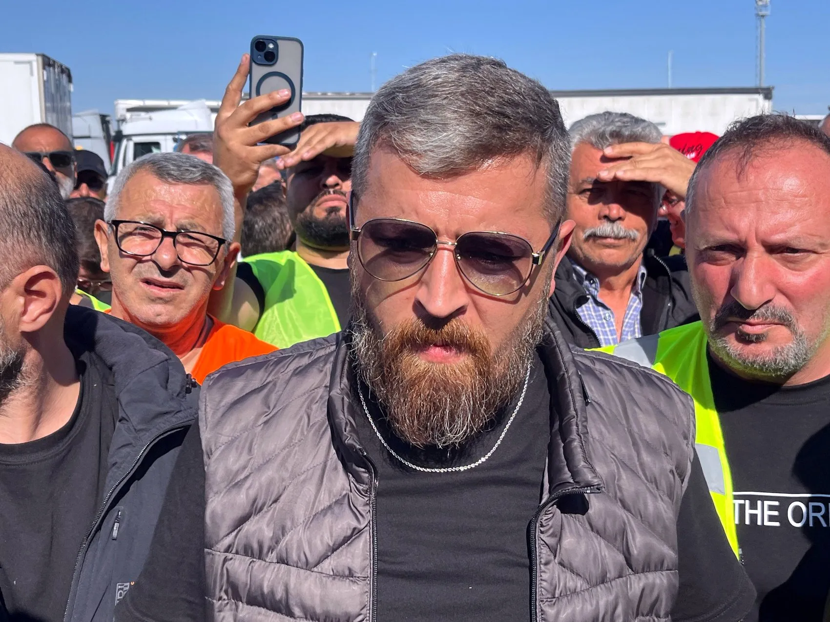 Kapıkule'de direksiyon başında isyan: TIR şoförlerinden 5 saatlik sessiz çığlık