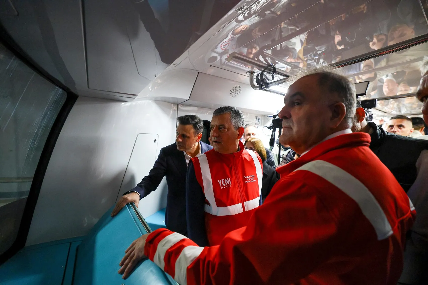 Metrolar sadece ray döşemek değildir: İstanbul'da sosyolojik bir barışın rayları döşeniyor
