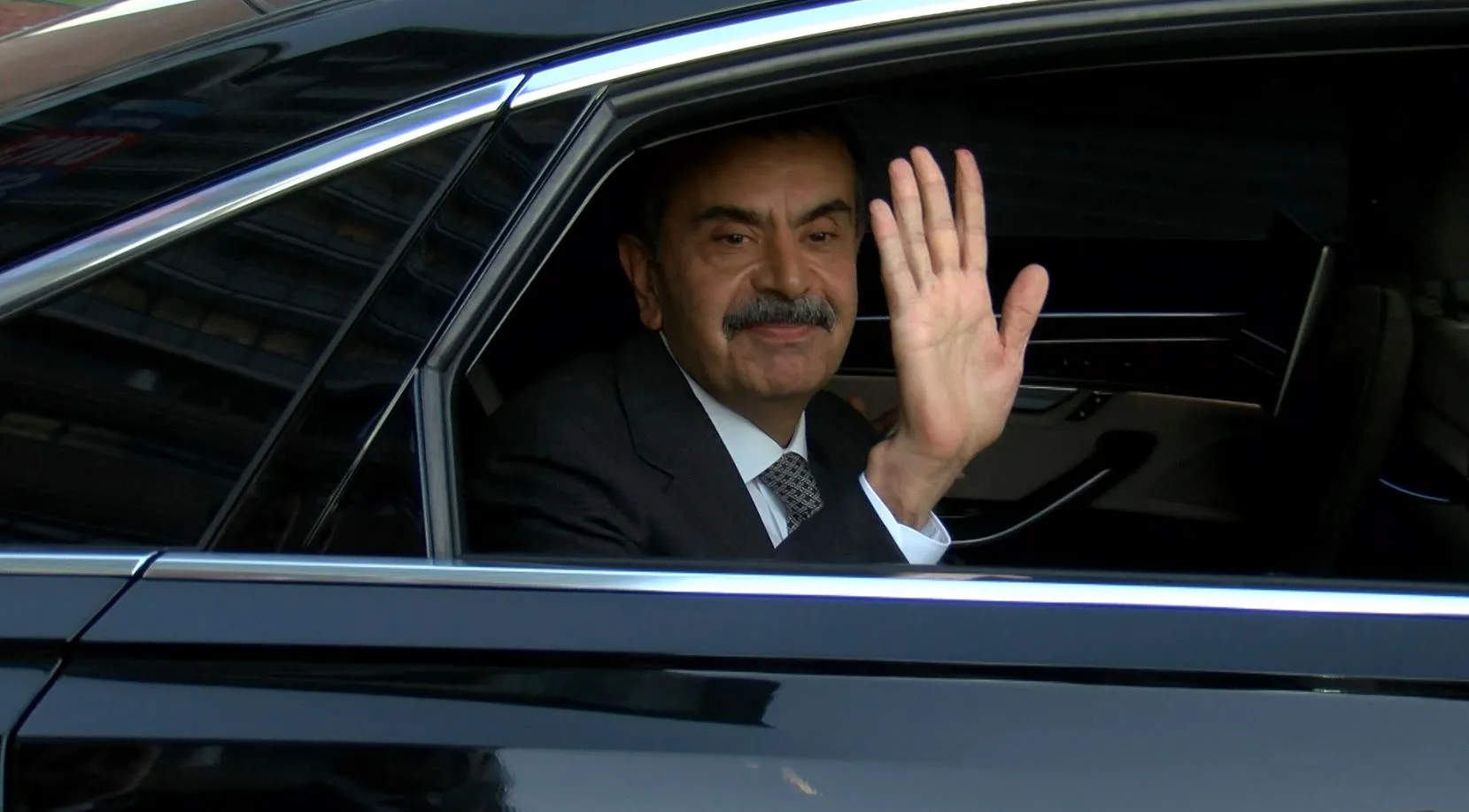 Bakan Tekin'den sürpriz CHP ziyareti: Gündem siyaset değil ailevi bir davet