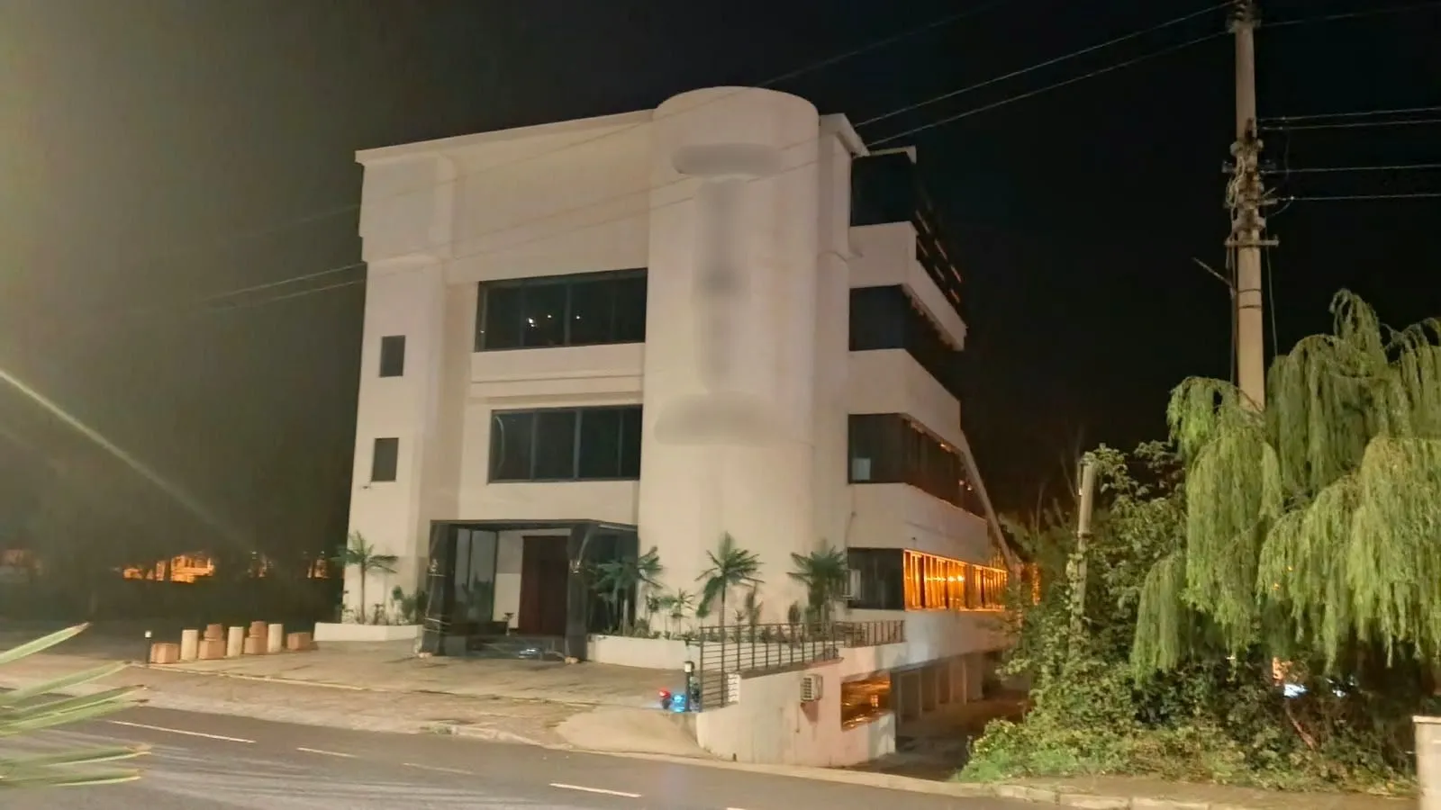 Samsun'da restoranda korkunç kaza: Yemek asansörüyle birlikte zemine çakıldı