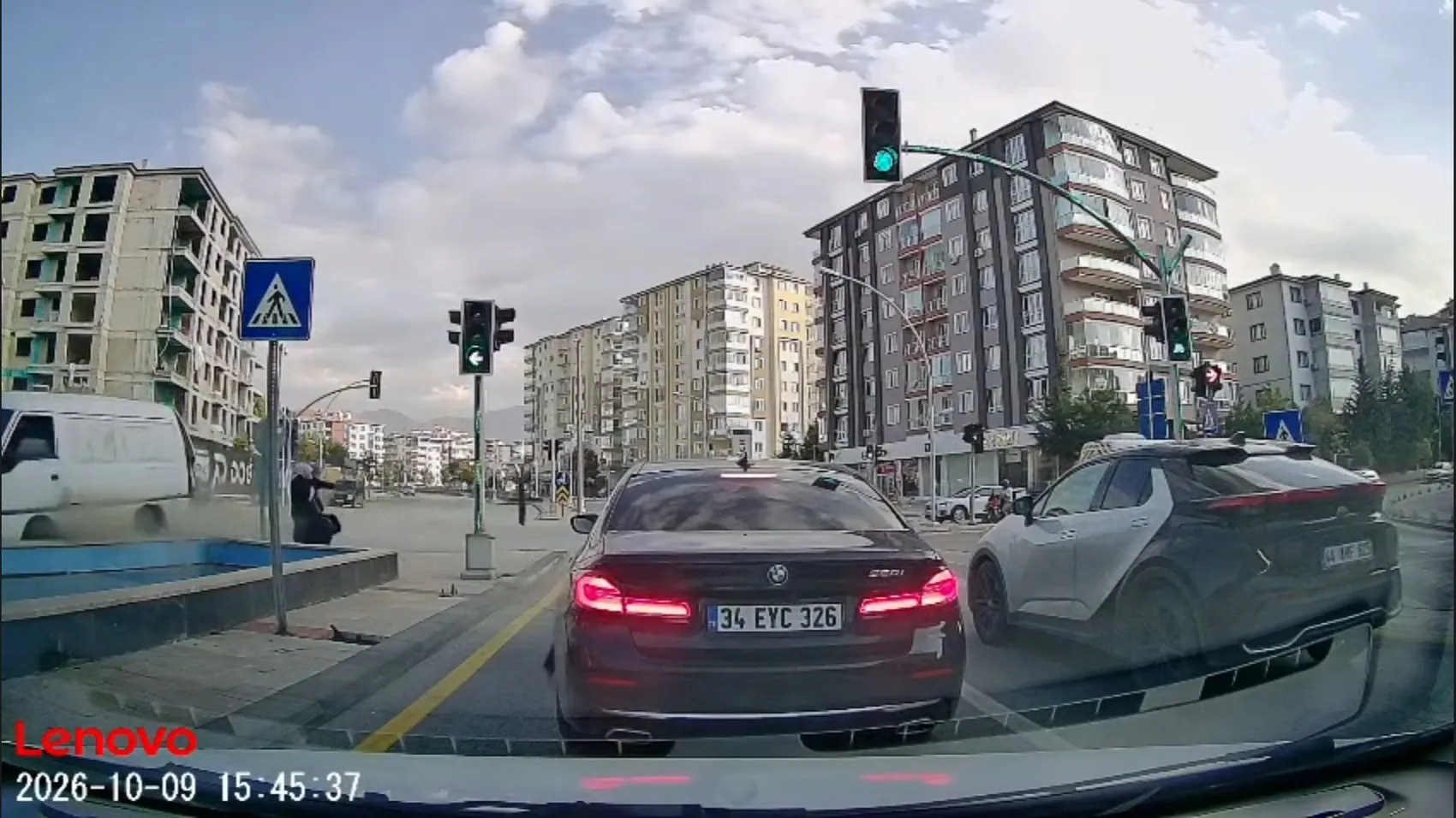 Malatya'da saniyelerle gelen mucize: Ölümden böyle döndüler