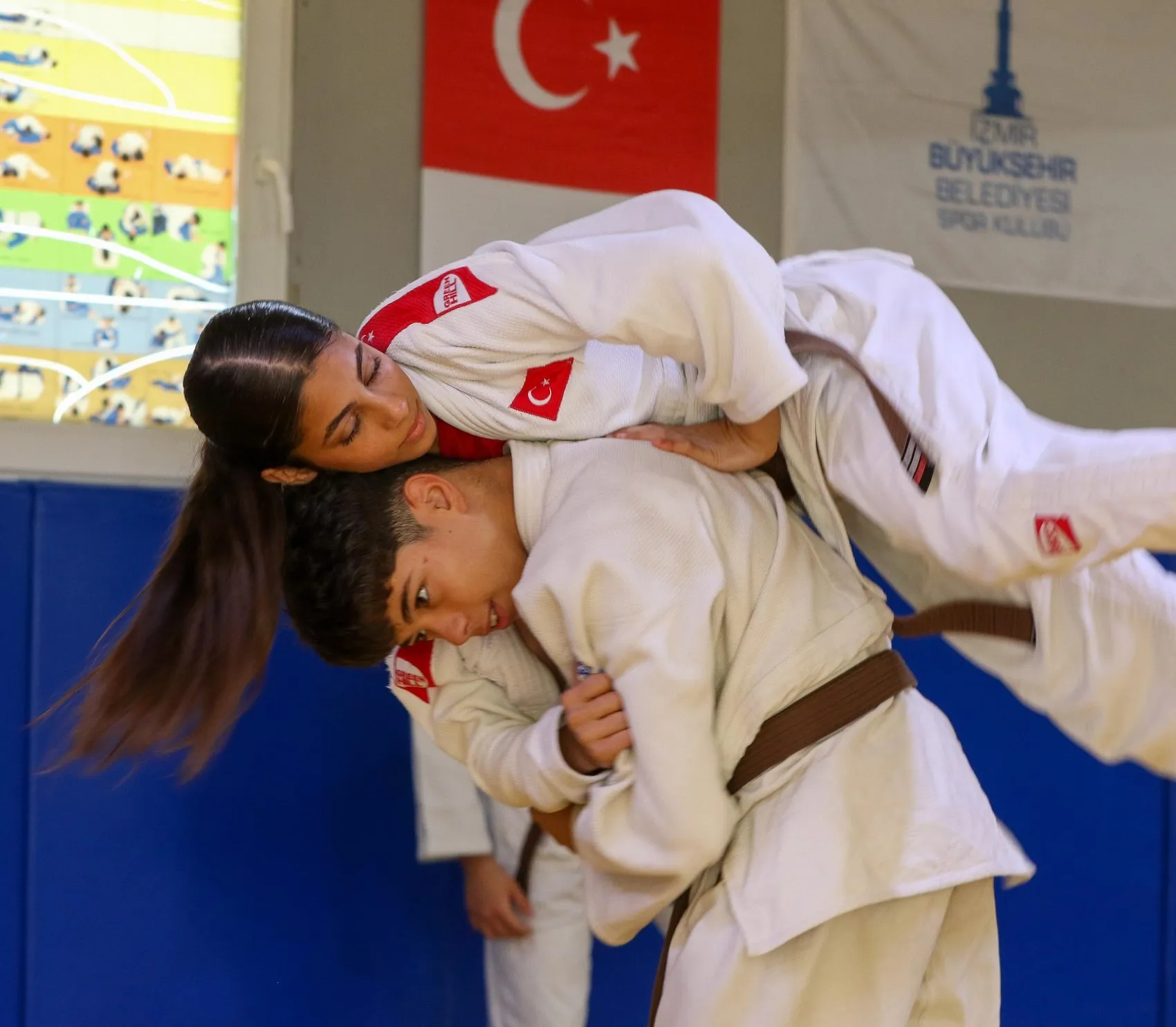 İzmirli judo yıldızlarının gözü zirvede: Balkanlardan olimpiyatlara uzanan büyük hayal