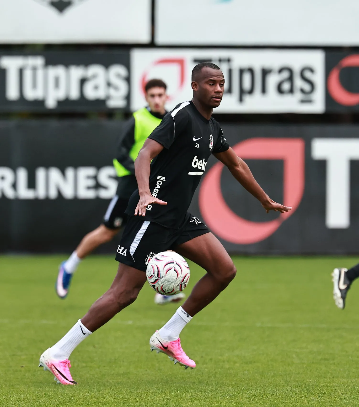 Beşiktaş'ta Kocaelispor mesaisi: Vlahovic'in dönüşü merakla bekleniyor