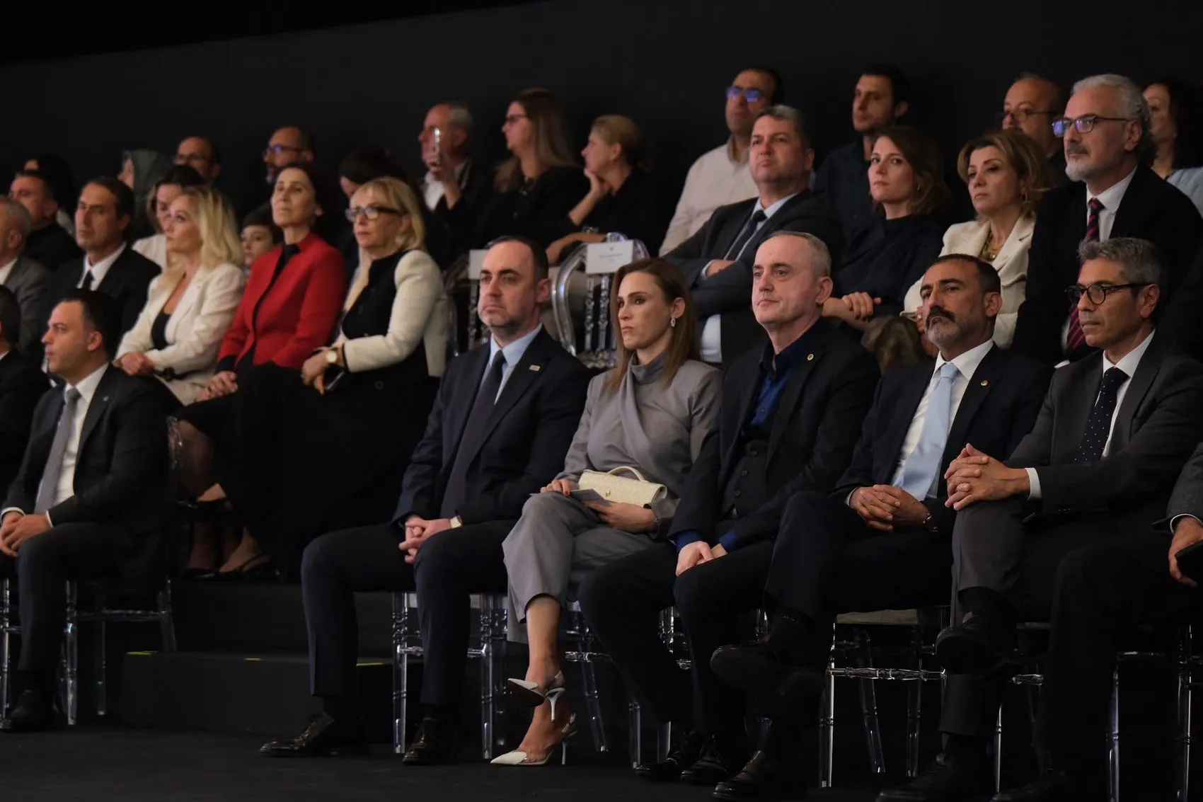 Geleceğin Moda Yıldızları Gaziantep'te Podyuma Çıktı: Milyonluk Ödüller Sahiplerini Buldu