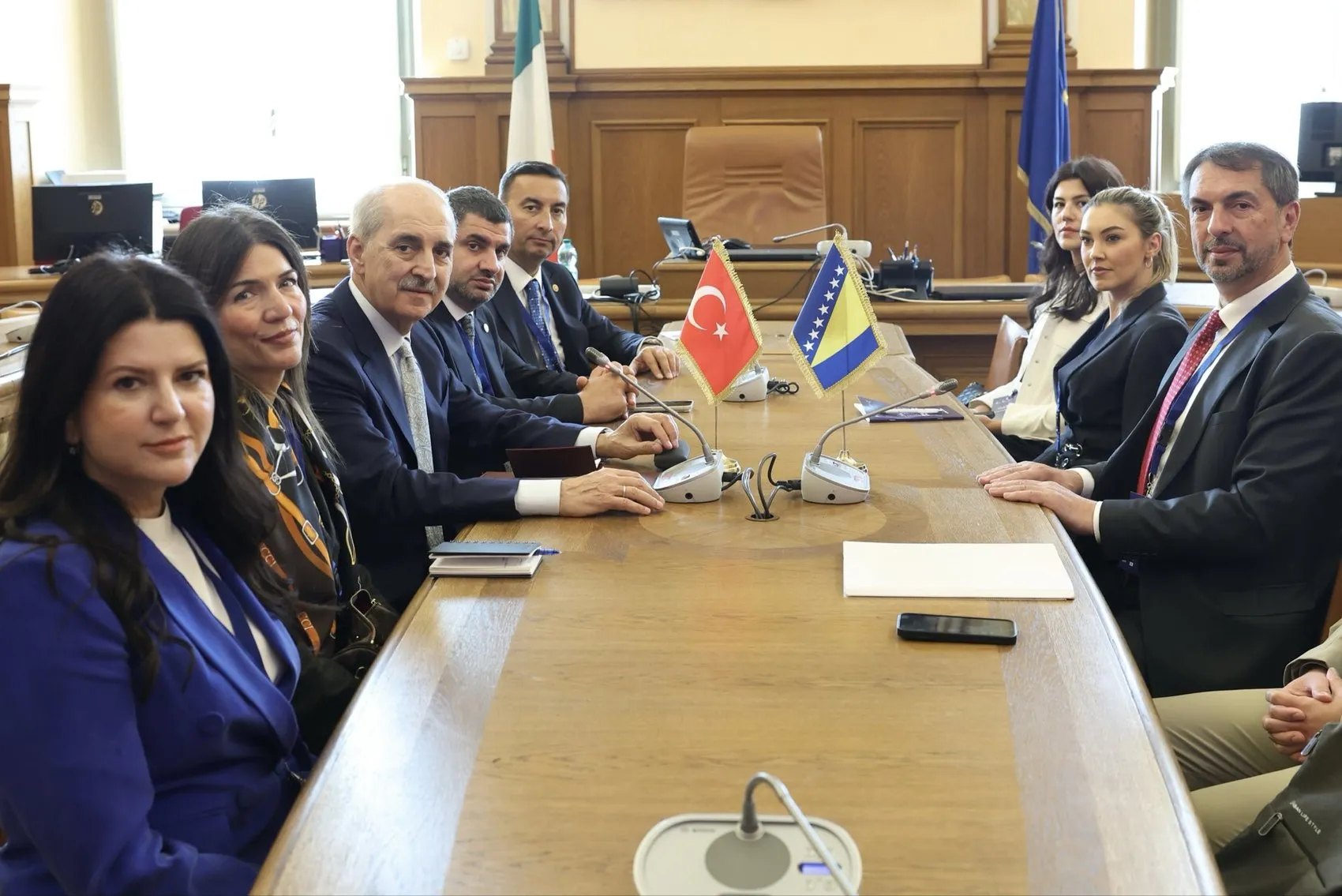 Roma'da kritik diplomasi trafiği: Kurtulmuş ve Çavara bir araya geldi