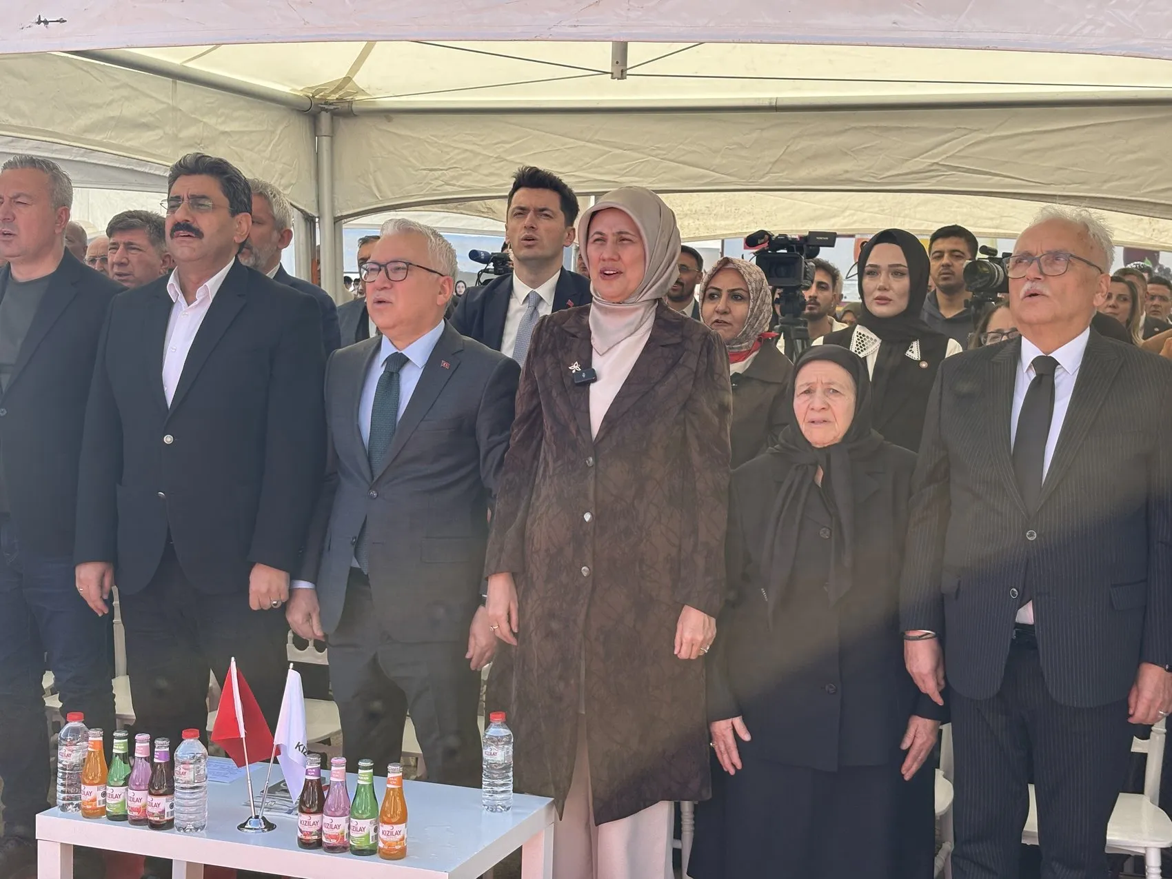 Sivas’ta Kızılay’dan dev adım: İhtiyaç sahiplerine sıcak yemek kapısı açıldı