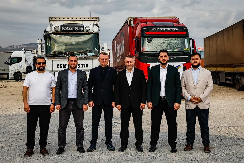 Savaşın gölgesindeki Ukrayna'ya İstanbul'dan dev insani yardım köprüsü