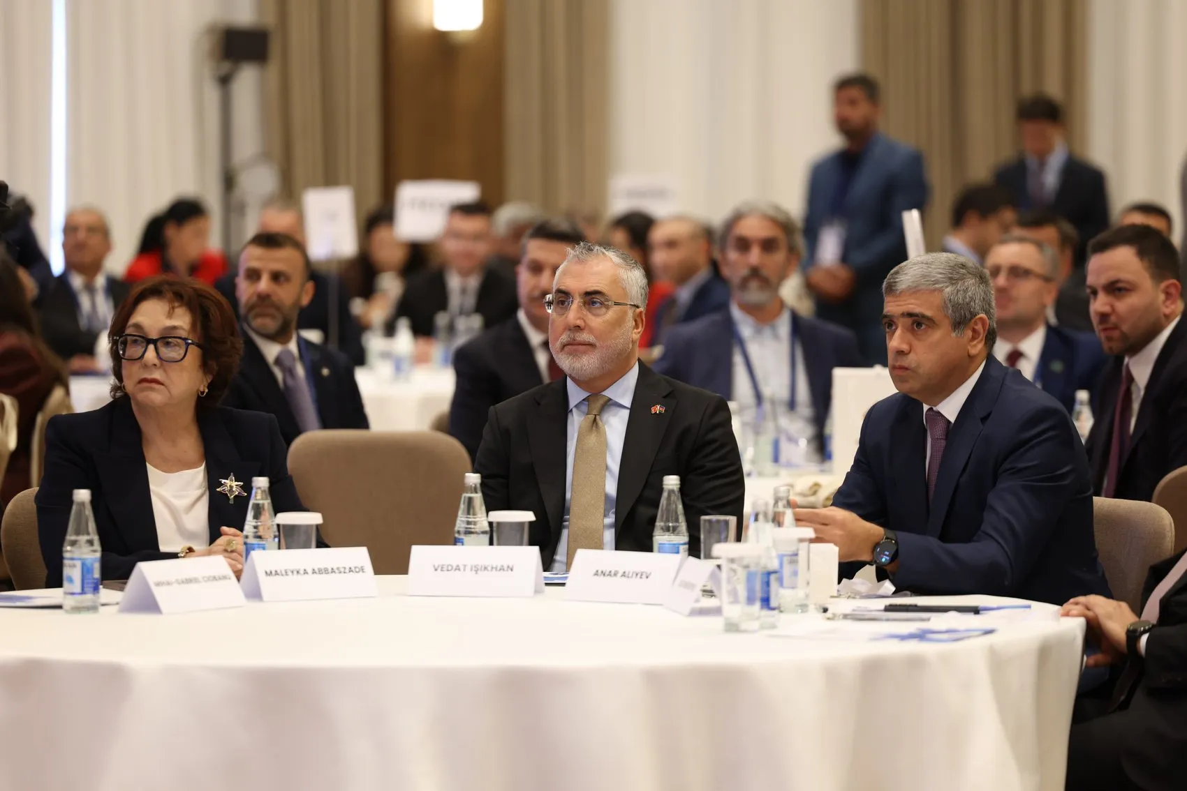 Bakan Işıkhan'ın Karabağ Mesaisi: Dijital Gelecek İçin Kritik Temaslar