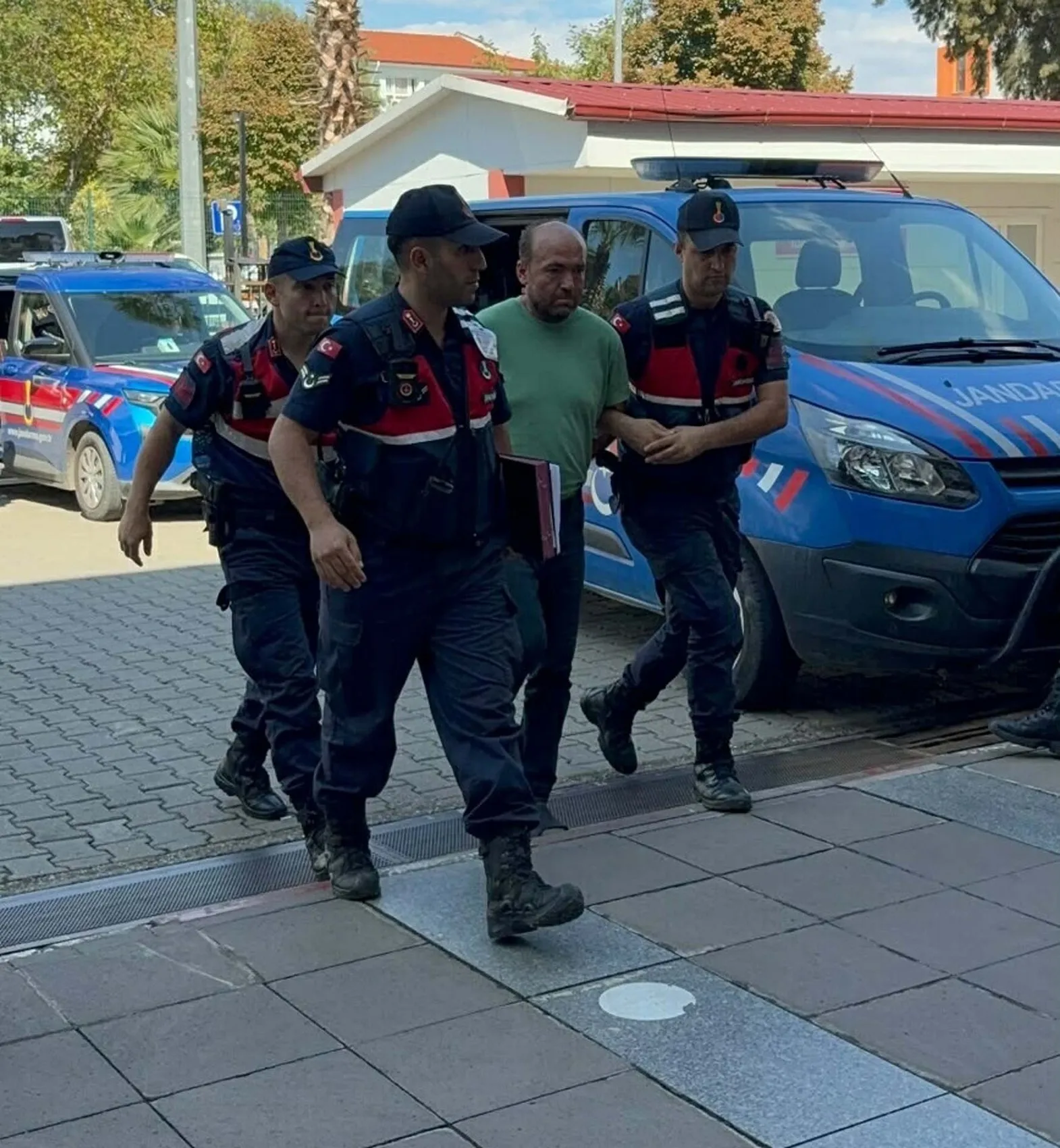 Sultanhisar'da dost meclisi kanlı bitti: Sopalı kavgada acı son