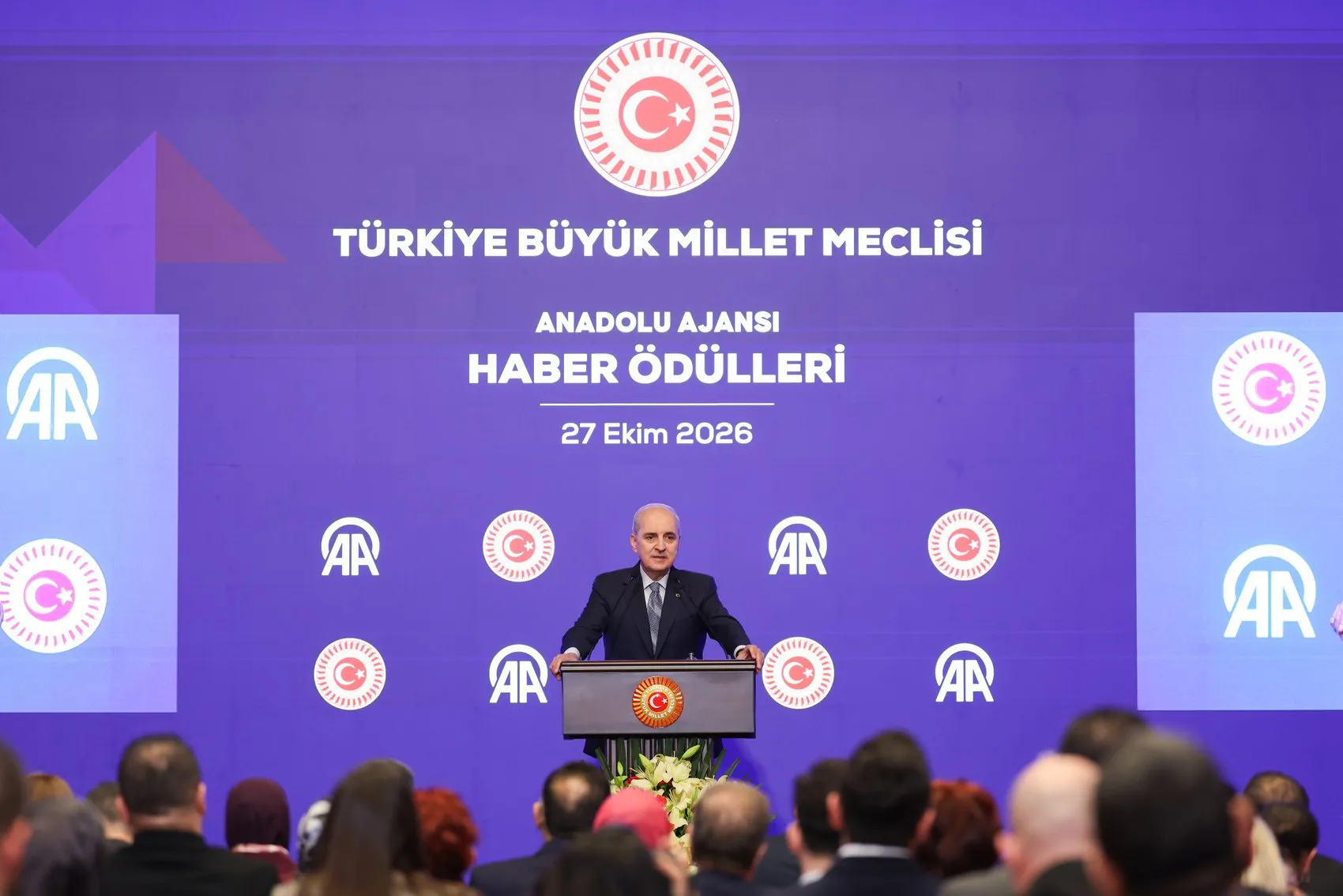 Numan Kurtulmuş'tan medya dünyasına kritik uyarı: Güçlü Türkiye'nin yolu etkili bir basından geçiyor