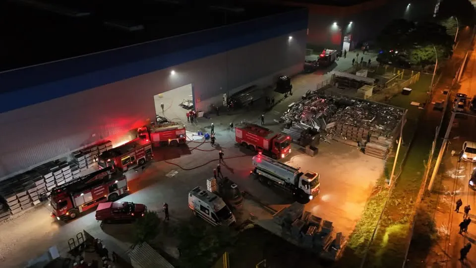 Akyazı'daki fabrikada yürek yakan veda: 6 günlük yaşam mücadelesi sona erdi