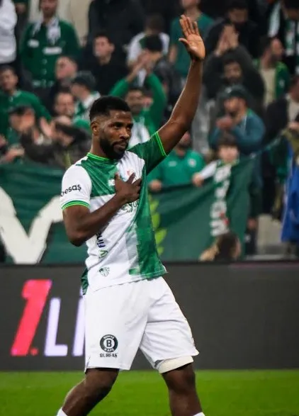 Bursaspor'un gol makinesi Iheanacho'dan tarihi itiraf: Rekorun farkında bile değildim