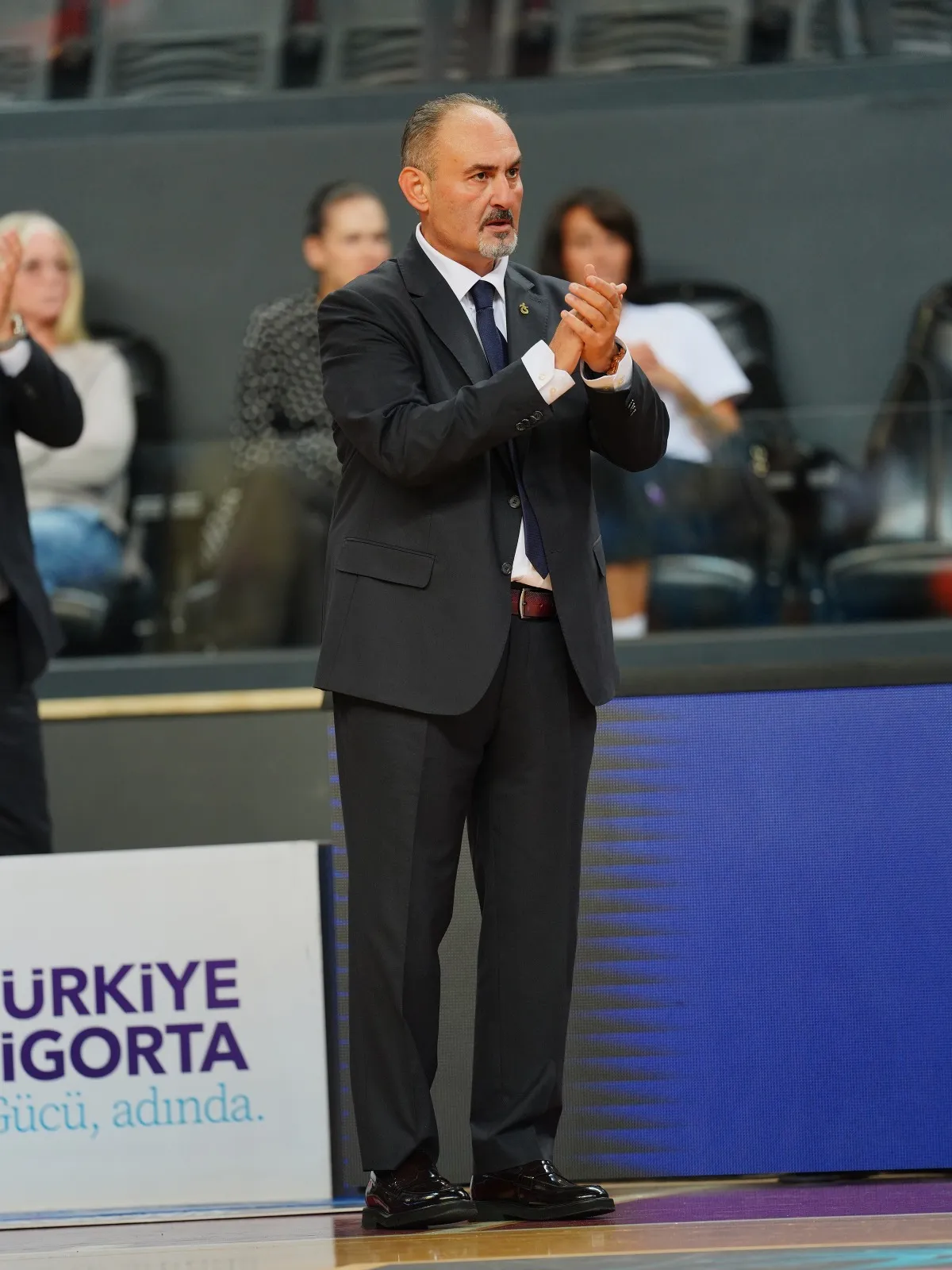 Hayri Gür'de nefes kesen final: Trabzonspor son saniyelerde güldü