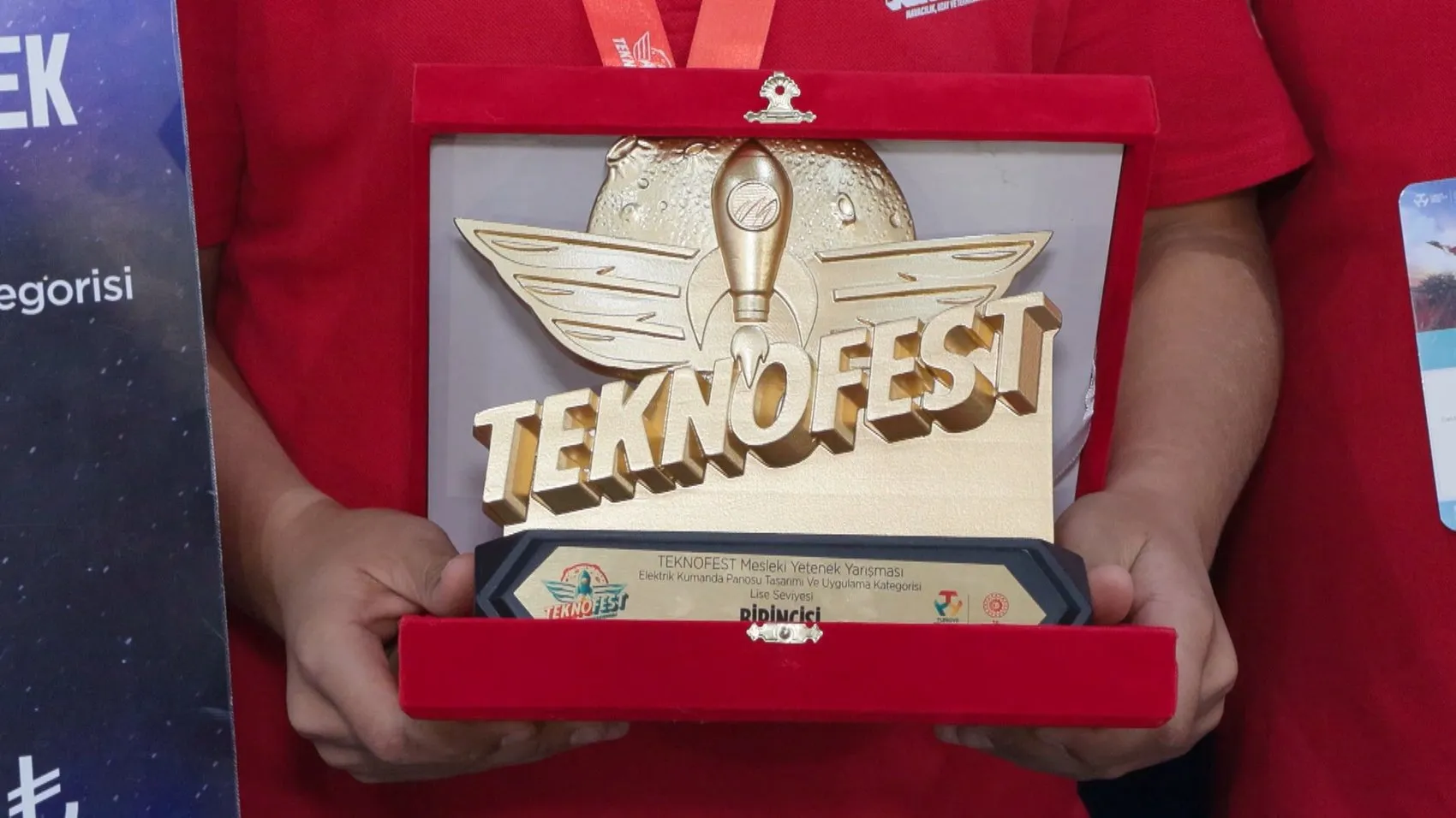 Şanlıurfa'da Teknoloji Rüzgarı: Geleceğin Mucitleri TEKNOFEST'te Sahne Aldı