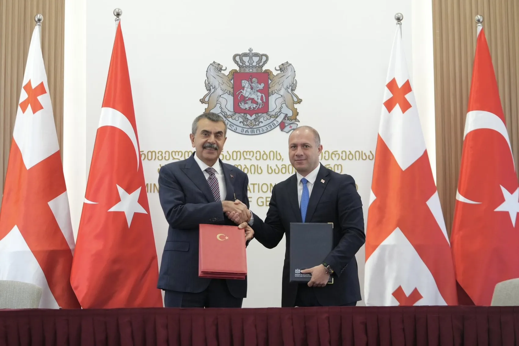 Tiflis'te tarihi imza: Türkiye ve Gürcistan eğitimde yeni bir dönemin kapısını araladı
