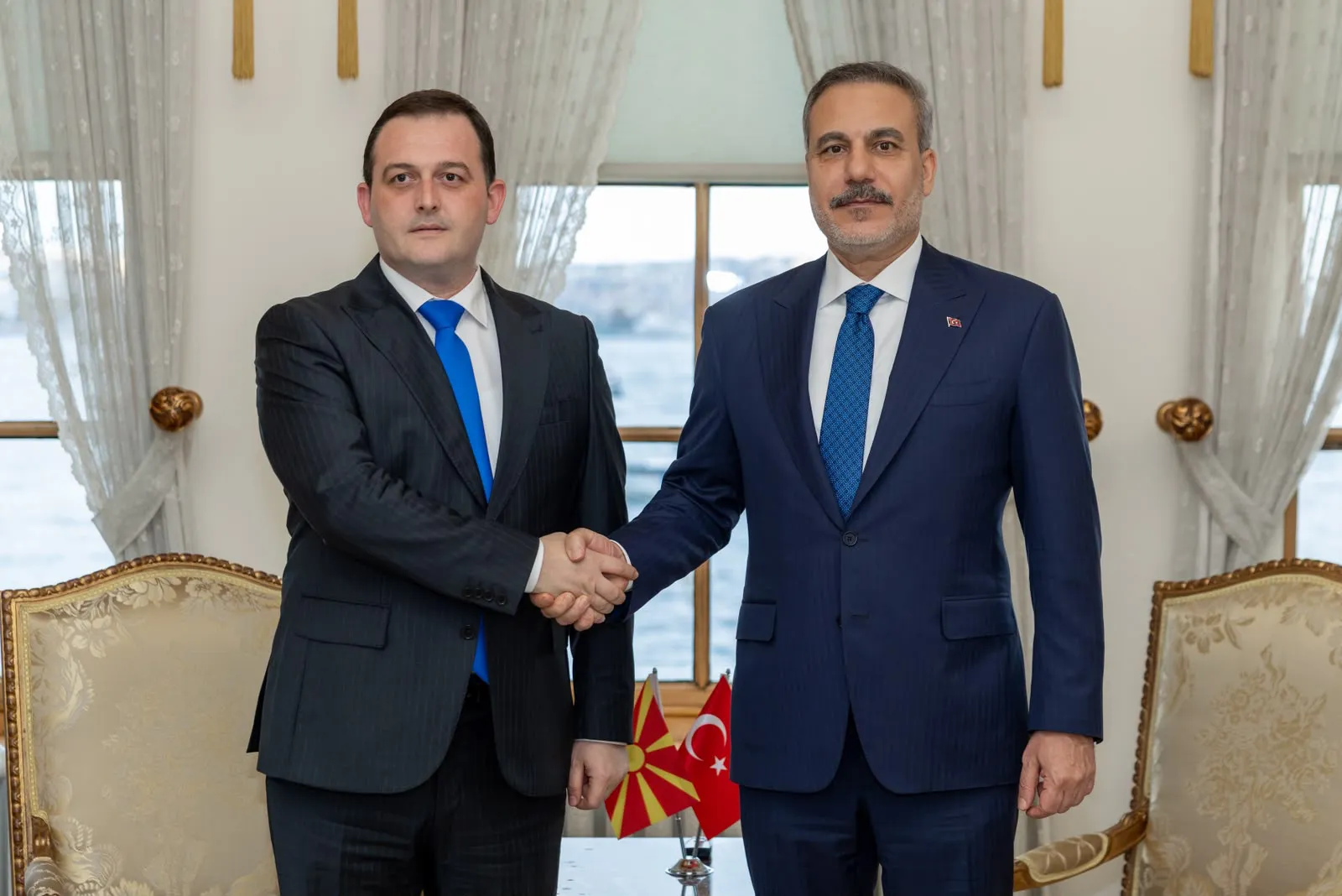 Diplomaside kritik temas: Hakan Fidan İstanbul'da sürpriz bir isimle buluştu