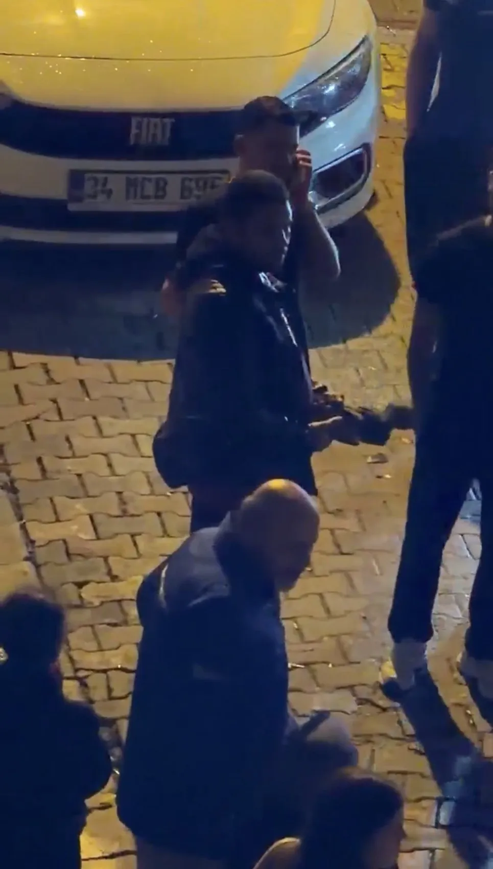 Kağıthane'de taciz şüphelisine suçüstü: Vatandaşlar yakaladı, sokak karıştı
