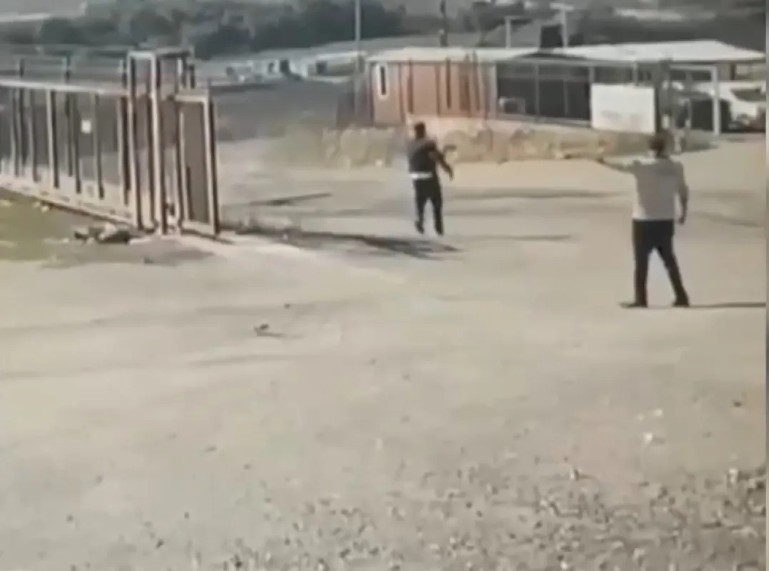 Kuyumcuda kolyeye el koyma kavgası: Bir anlık öfke kurşun yağmuruna dönüştü