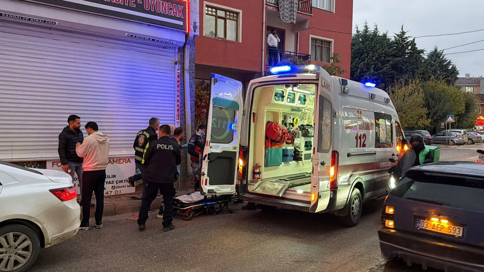 Polisten kaçarken servet değerinde ceza ile karşılaştı: Motosikletli sürücünün tehlikeli kovalamacası hastanede bitti
